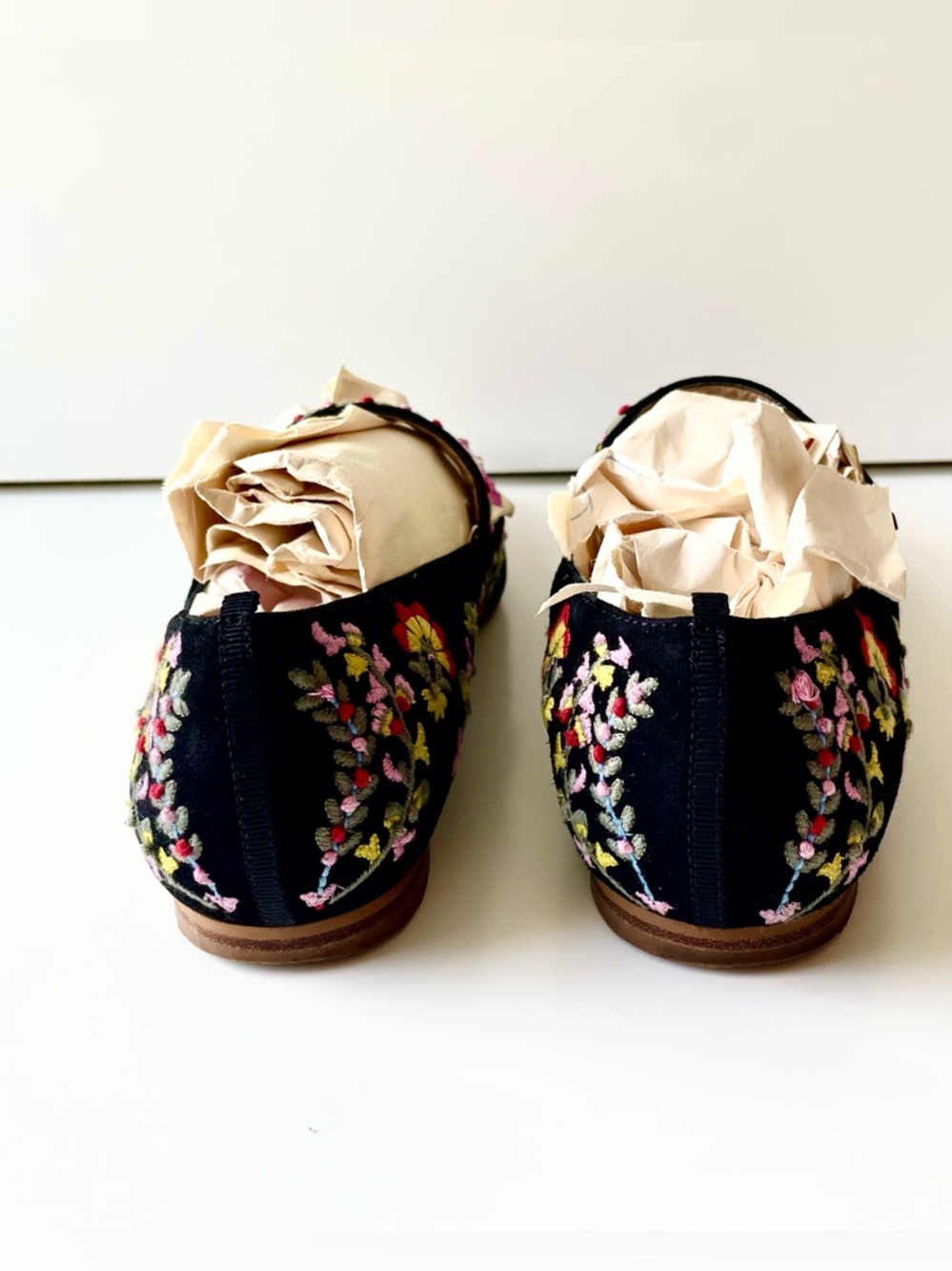 Boden Evie Black Embroidered Mary Jane Pointed Toe Floral Flats Boho Cottagecore - Picture 3 of 10